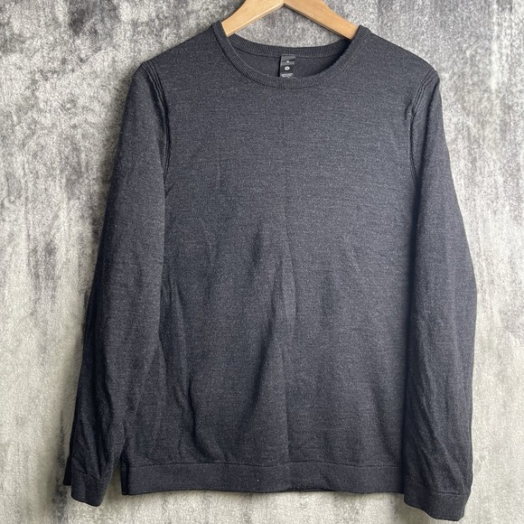 lululemon athletica Sweaters - Lululemon Merino Wool Blend Womens Medium Grey Crewneck‎ Sweater